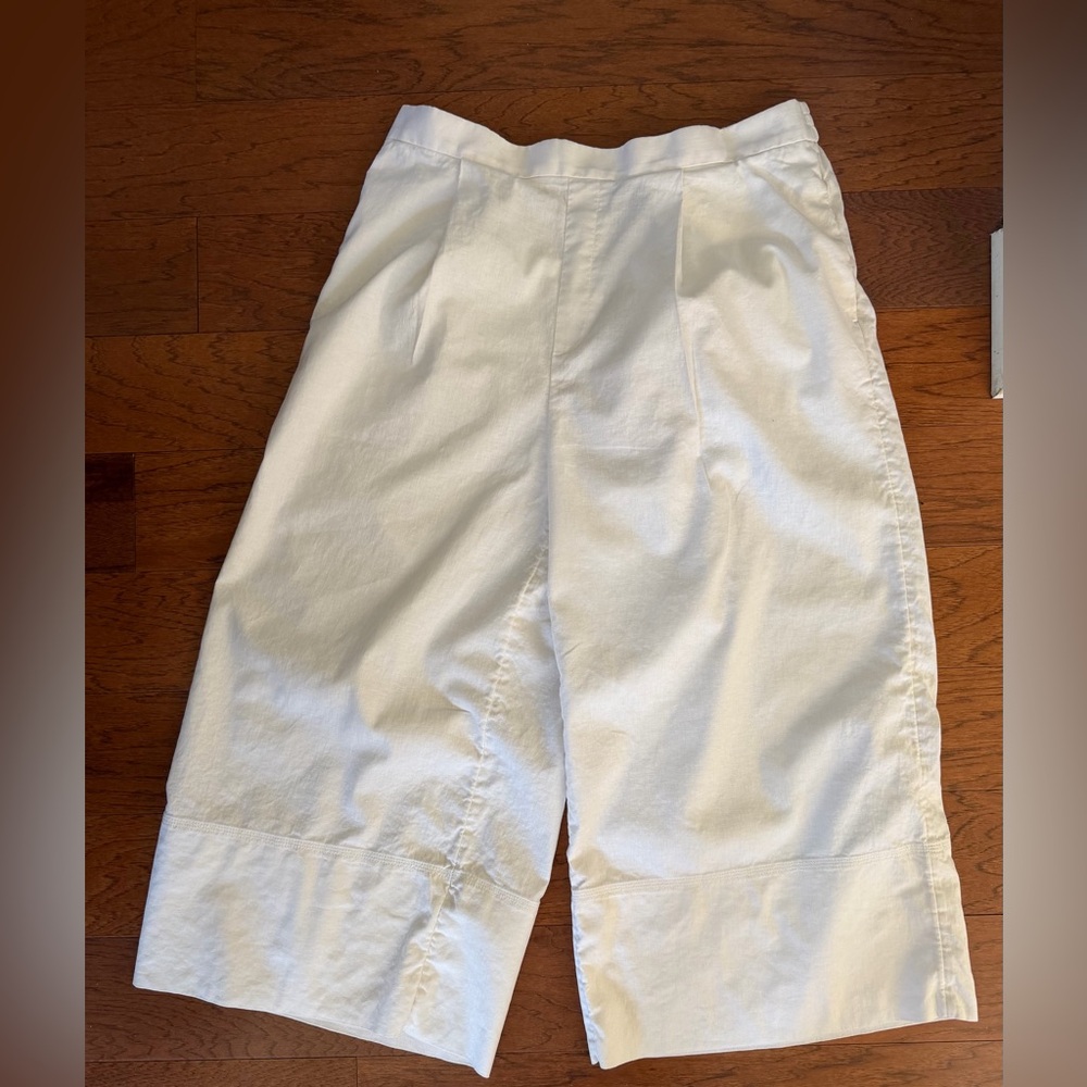 Banana Republic women’s size XL White Linen-Blend pull on cropped pants